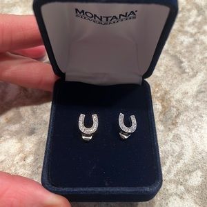 Montana Silversmith horse shoe earrings